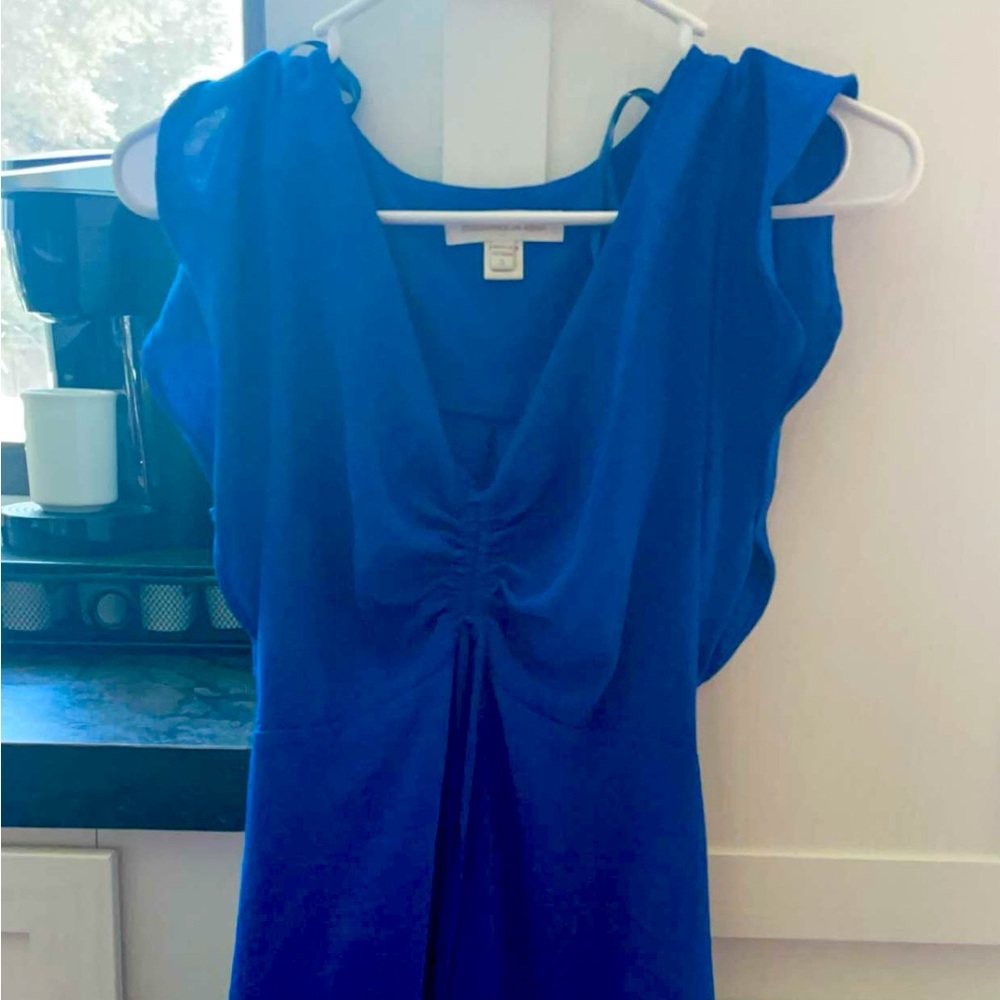blue dress